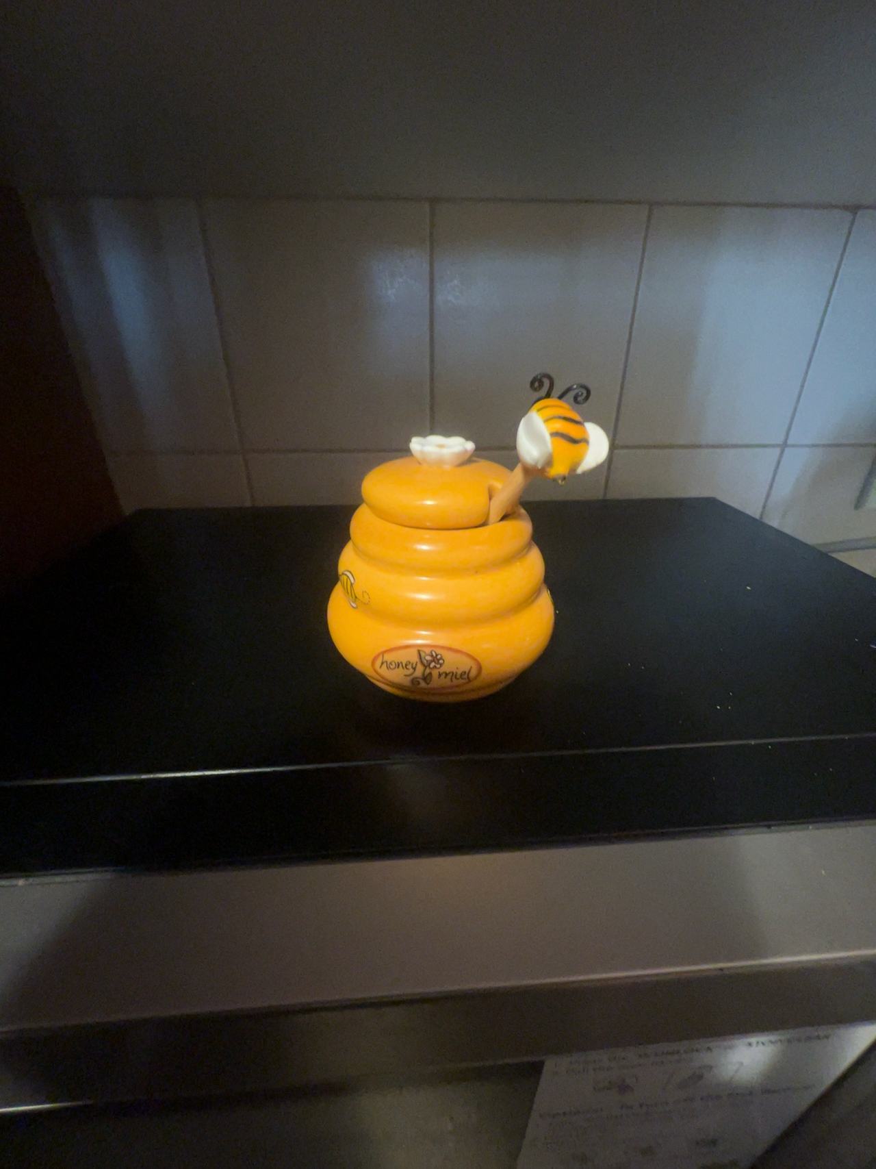 Joie Beehive Honey Jar with Yellow Bee Dipper