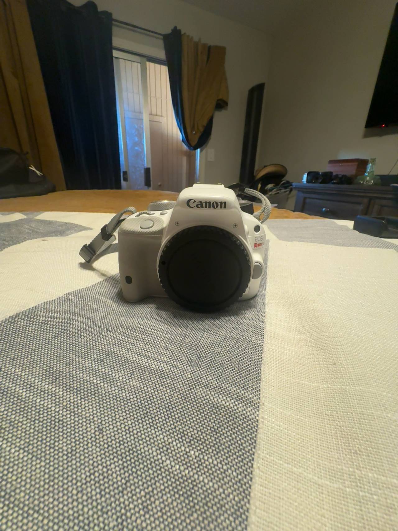 Canon EOS Rebel SL1 DSLR Camera White