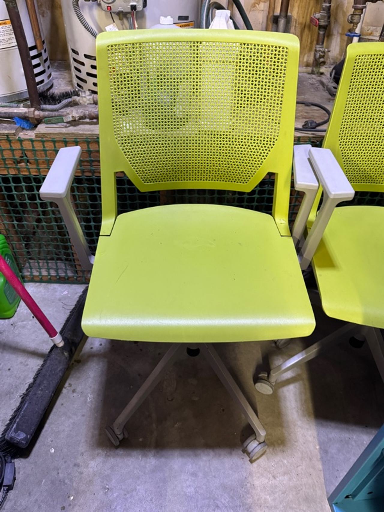 Haworth Very Conference Chair Green