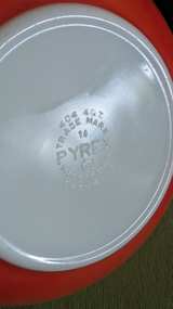 PYREX Holiday Holly 4 Quart Mixing Bowl 404 - Image 5