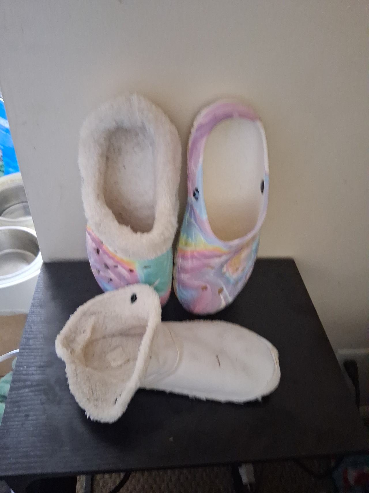 Classic Lined Tie-Dye Clog, like crocs . removable insert. summer or winter