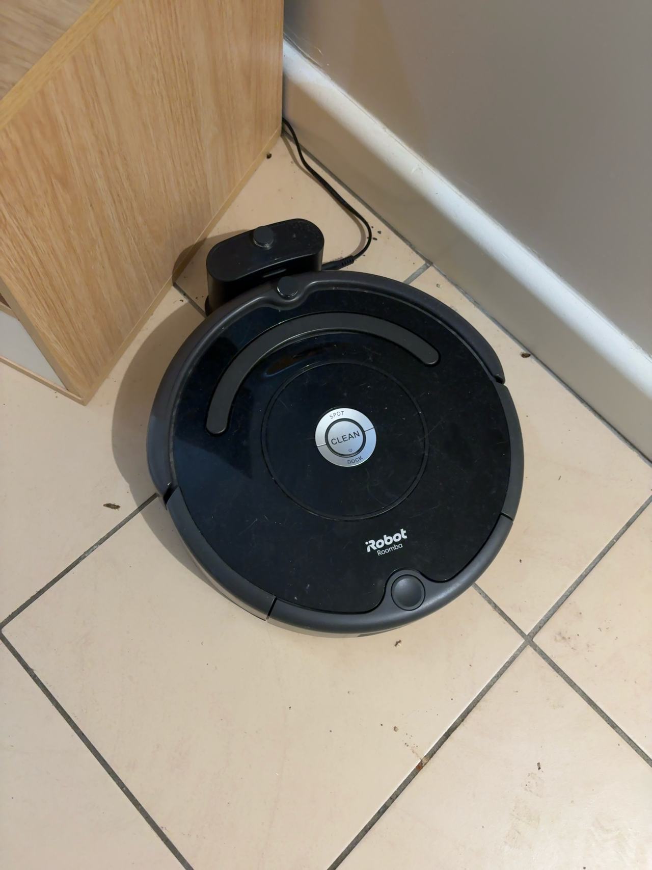 iRobot Roomba 675 Robot Vacuum Cleaner