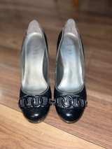 Guess Black Chain Detail Pumps - Image 1
