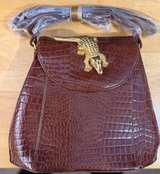 Sasha Croc Embossed Leather Handbag w/ Gold Alligator Clasp – Vintage Style - Image 1