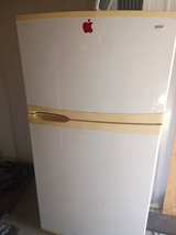 Kenmore Top-Freezer Refrigerator - Image 2