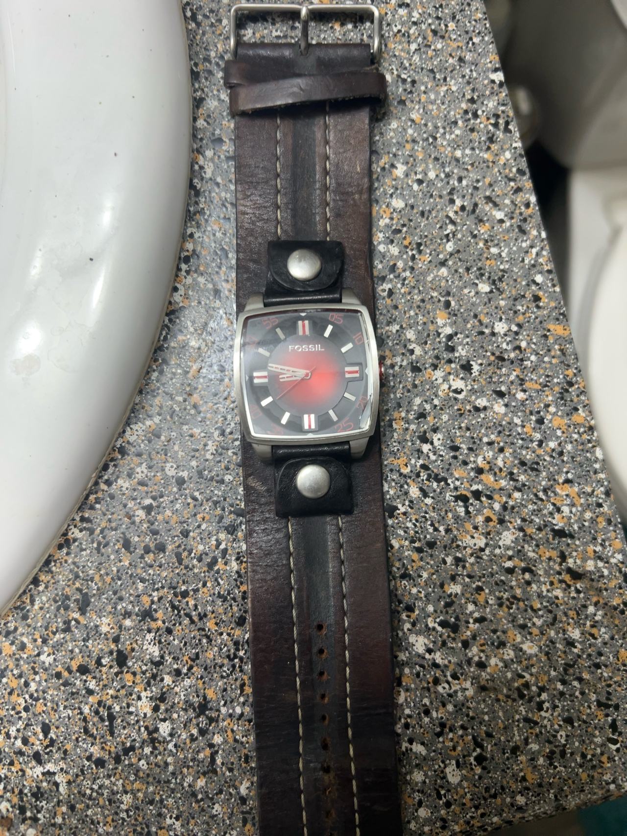 Fossil JR969 Red Ombre Dial Black Leather Watch