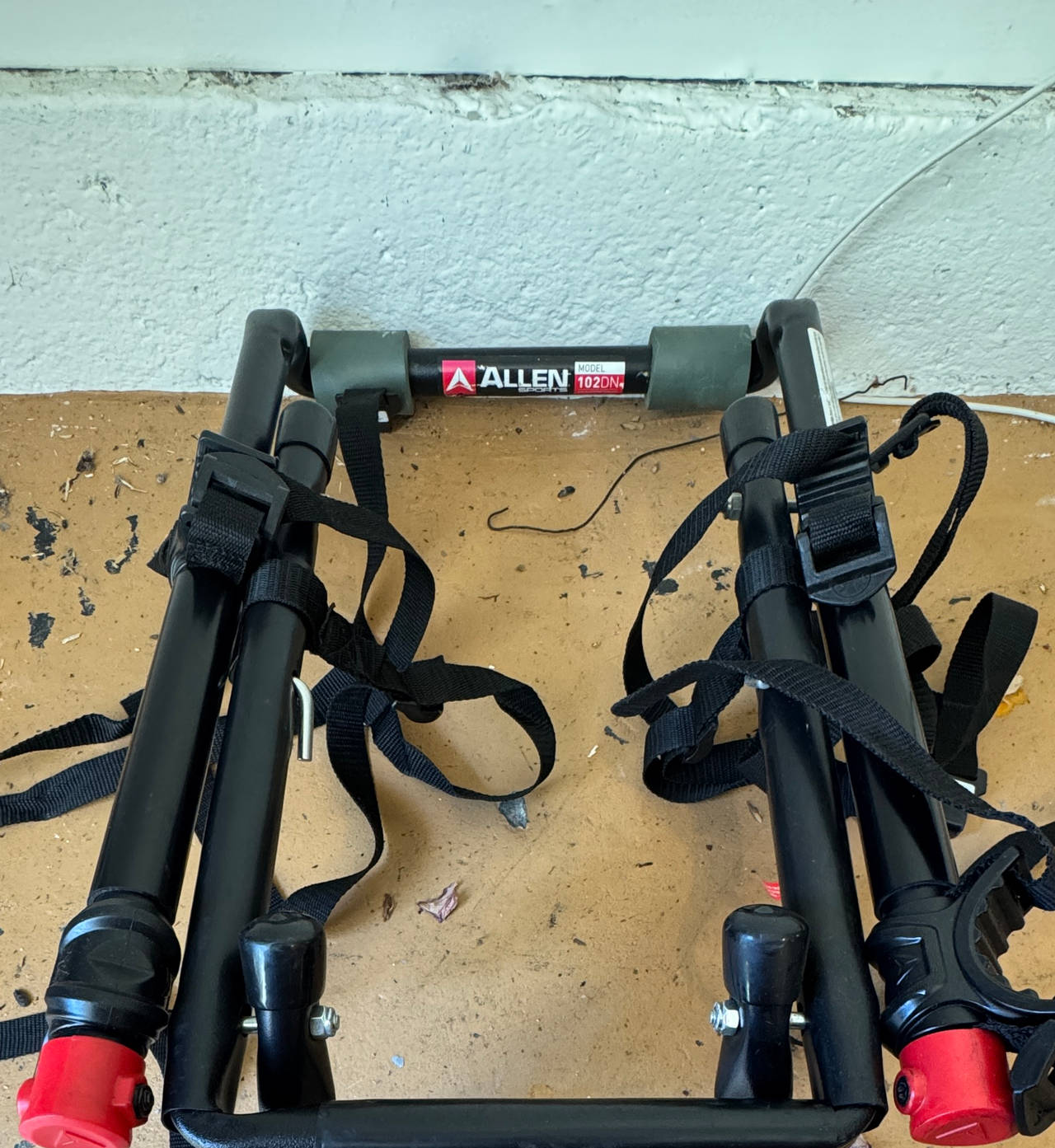 Allen Sports Deluxe 2-Bike Trunk Mount Rack (102DN)