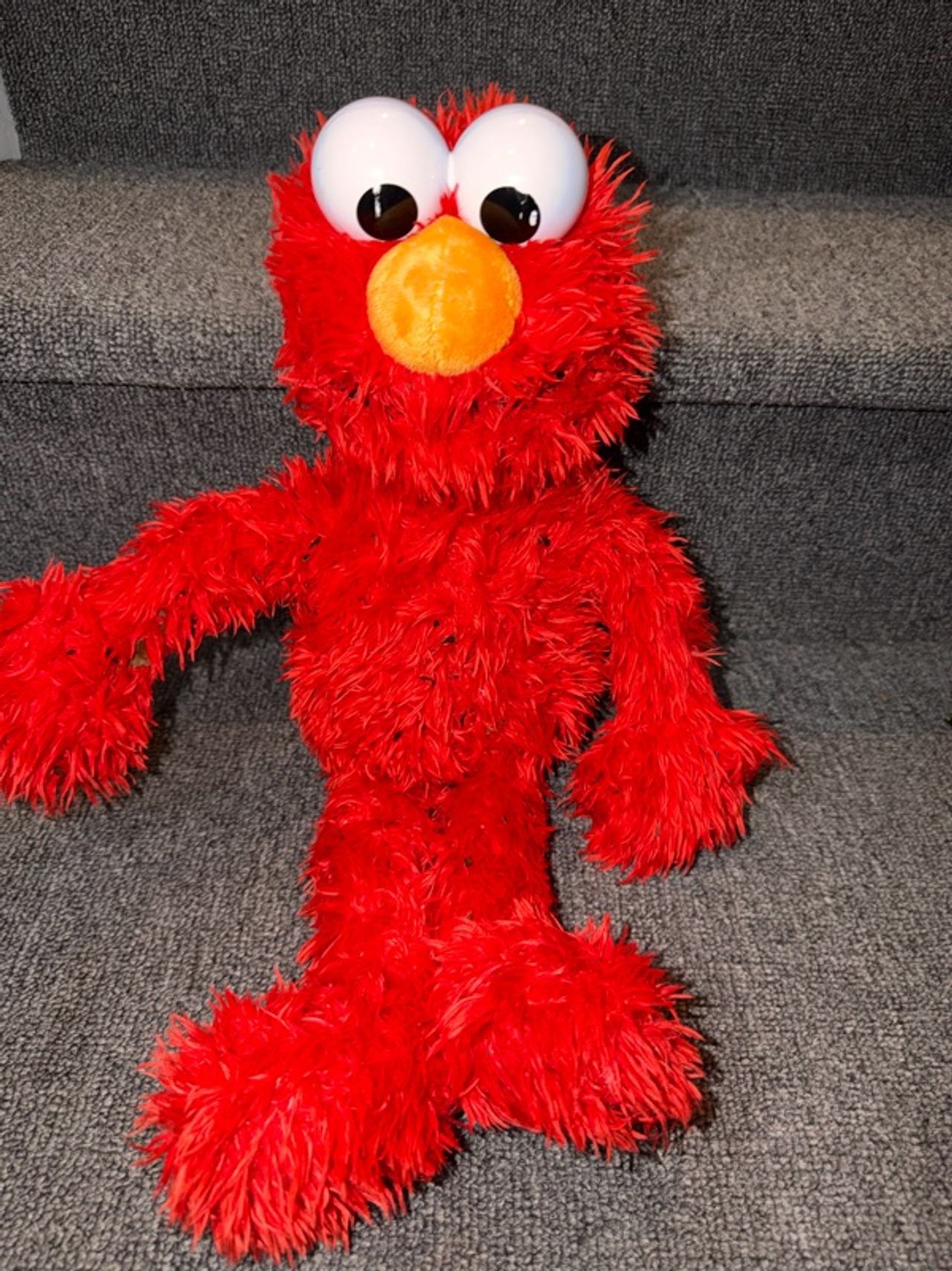 Hasbro Sesame Street Elmo 22" Red Talking Plush B1541 Play All Day