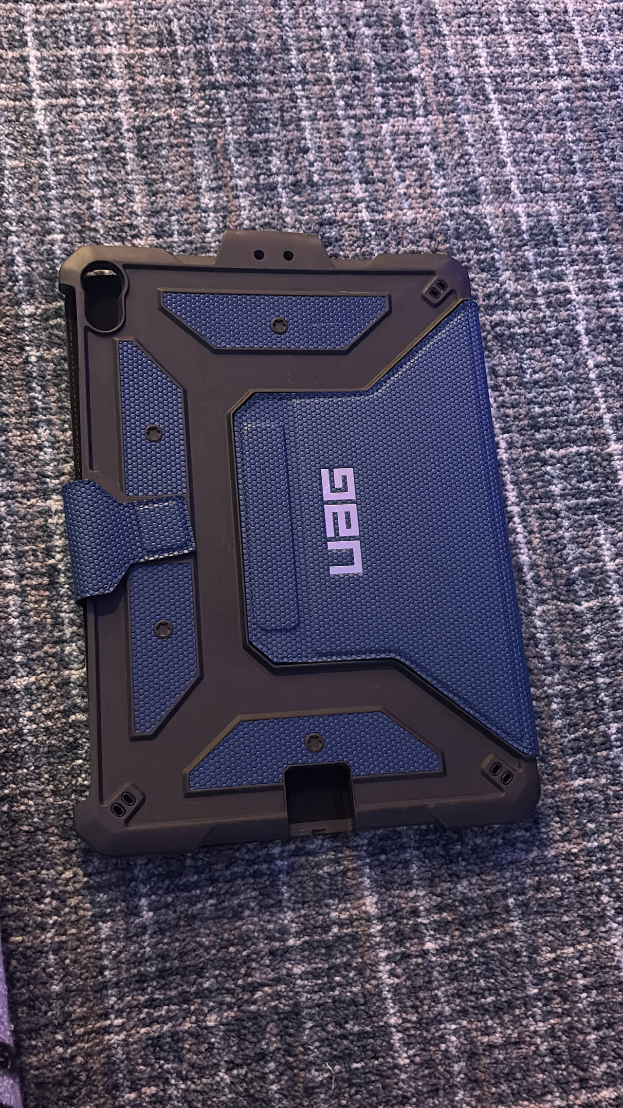 UAG Metropolis Series Case for iPad
