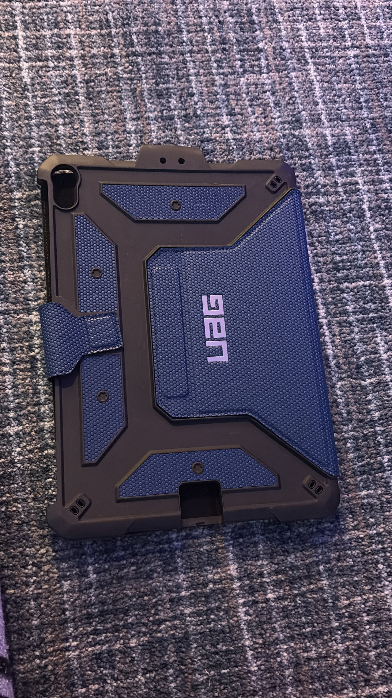 UAG Metropolis Series Case for iPad