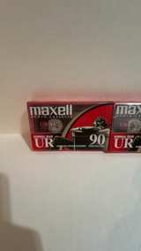 Maxell UR 90 Audio Cassette Tapes (3-Pack) - Image 2