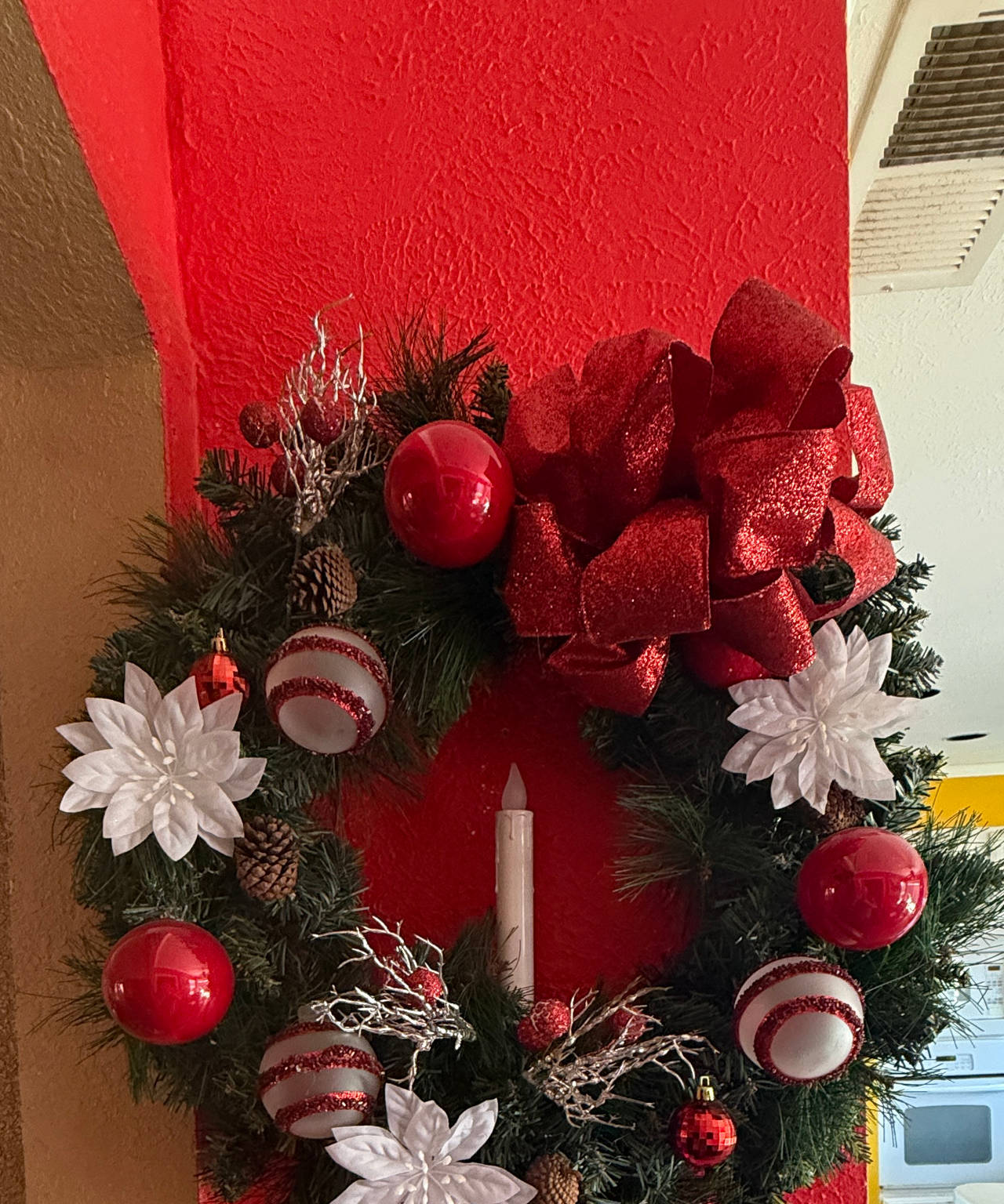 Decorative Christmas Wreath with LED Candle