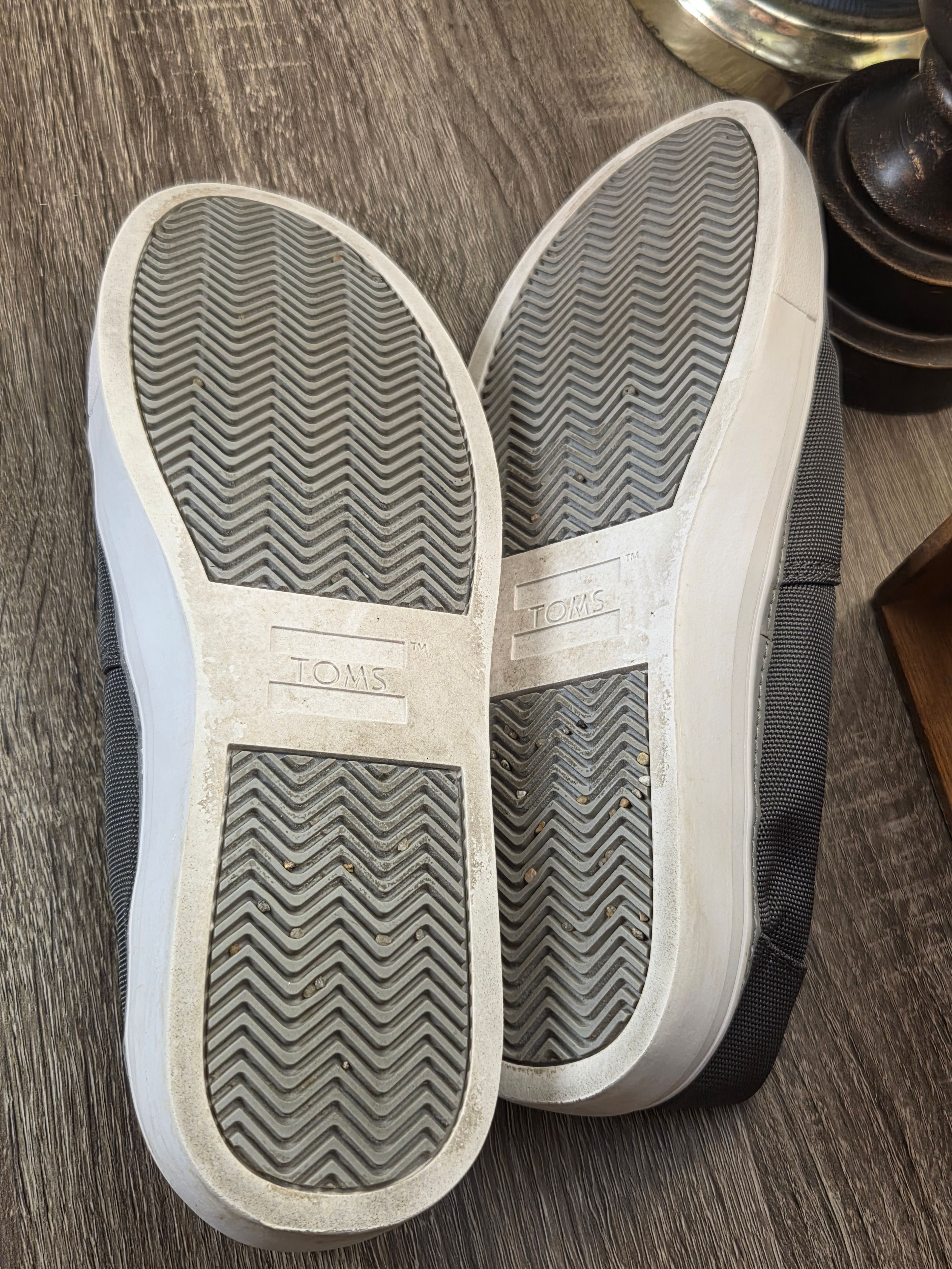 TOMS Avalon Slip-On Sneaker w8.5