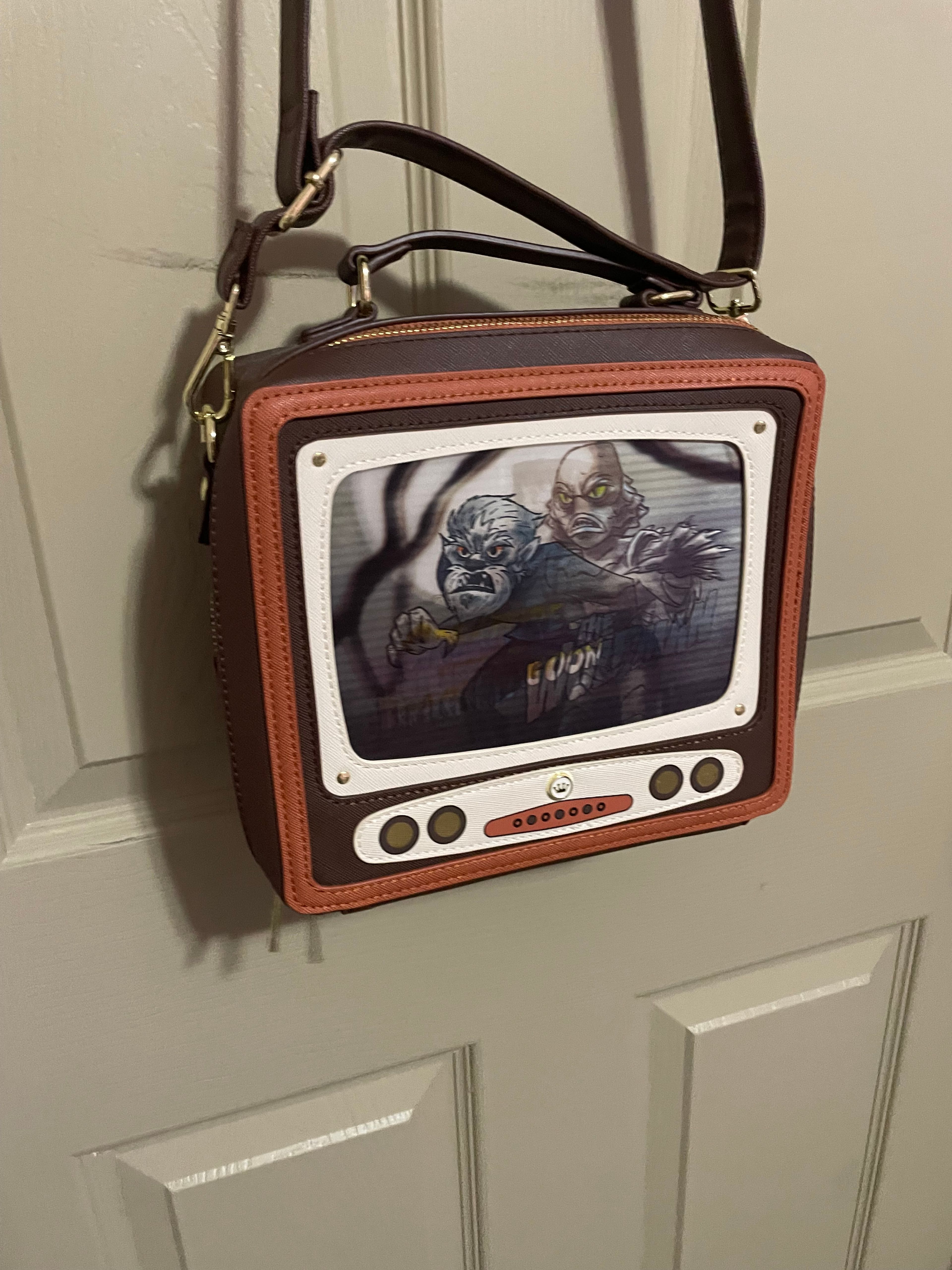 Loungefly Universal Monsters Vintage TV Triple Lenticular Crossbody Bag - Image 4