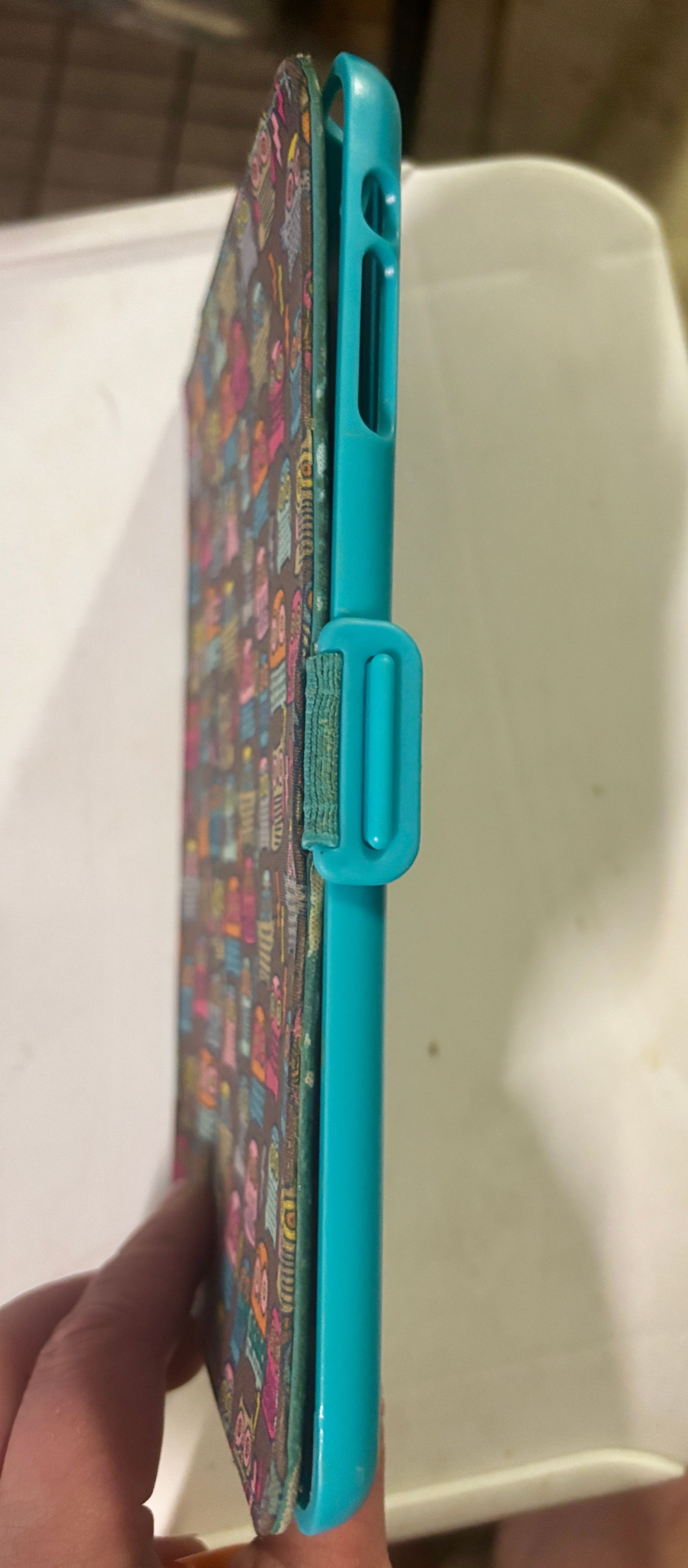 Apple iPad Mini 2 + AC Adapter + Charging Cable + Cute Protective Case - Image 7