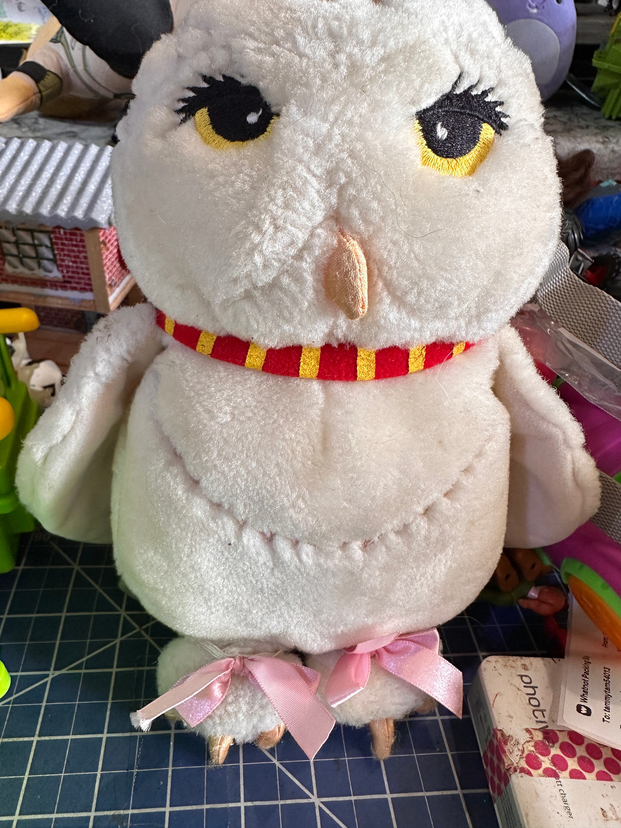 Universal Studios Harry Potter HEDWIG  Plush Owl backpack stuffed animal. 201