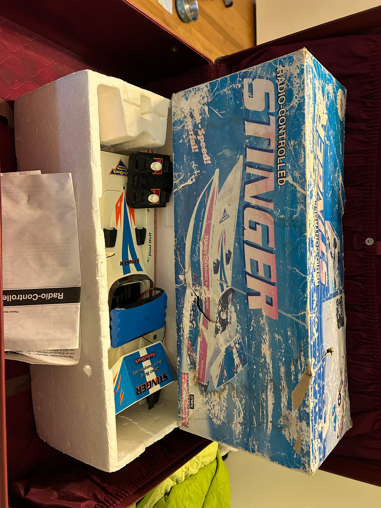 RadioShack Stinger Radio-Controlled Boat not sure if it works. Parts only