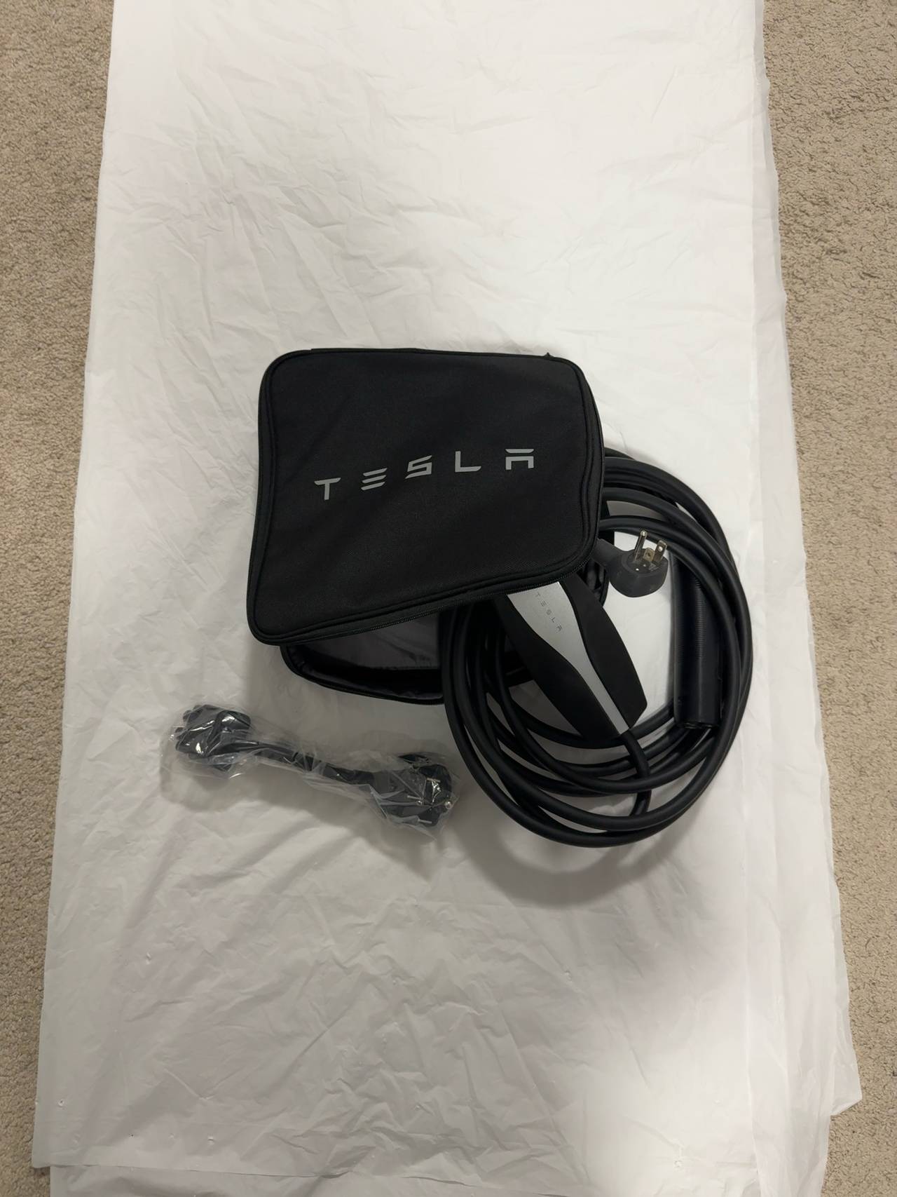 Tesla Mobile Connector Gen 1 Black with Storage Bag