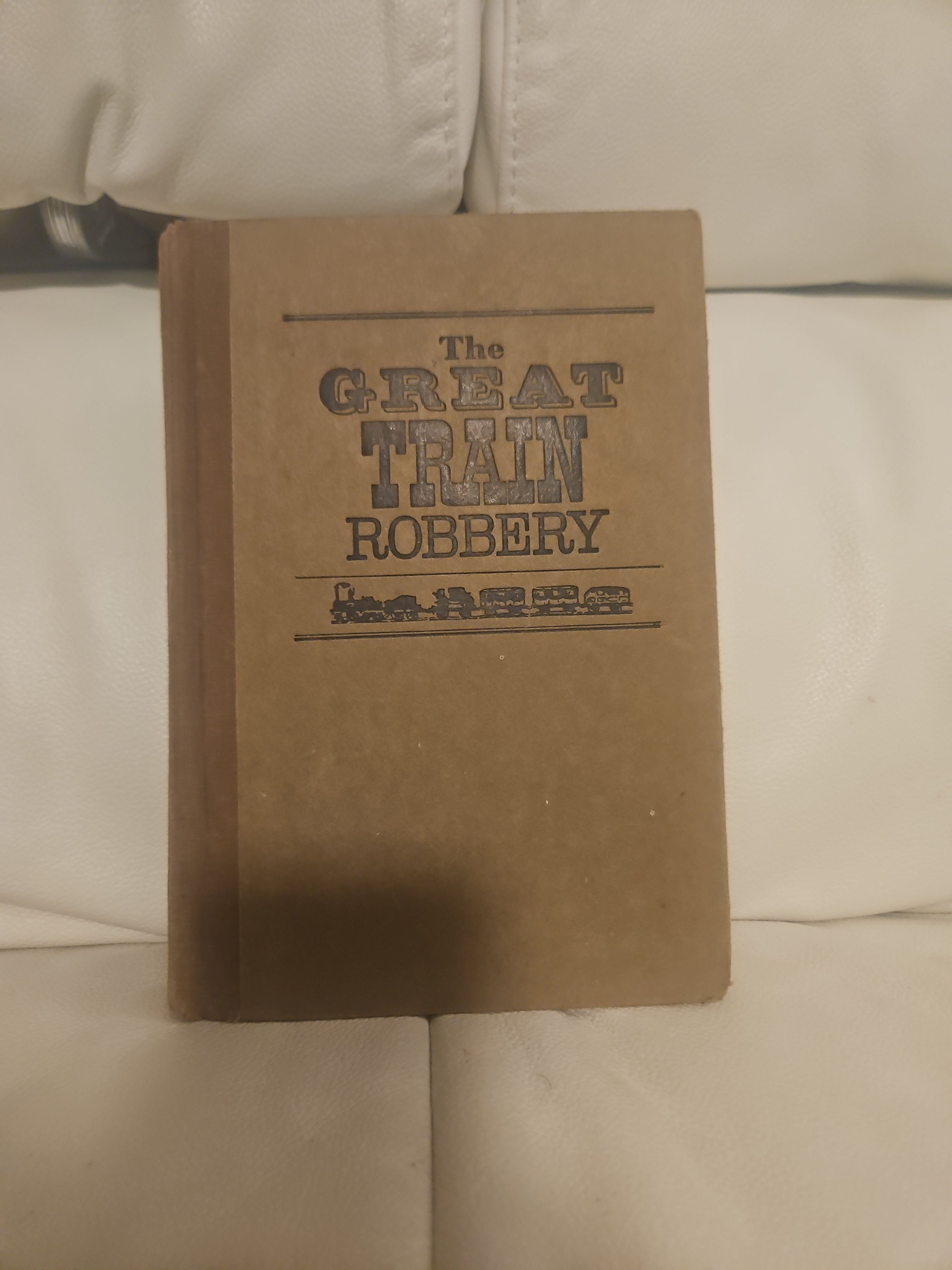 The Great Train Robbery by Michael Crichton - Image 2