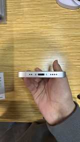 Apple iPhone 13 mini 256GB Starlight Unlocked - Image 5