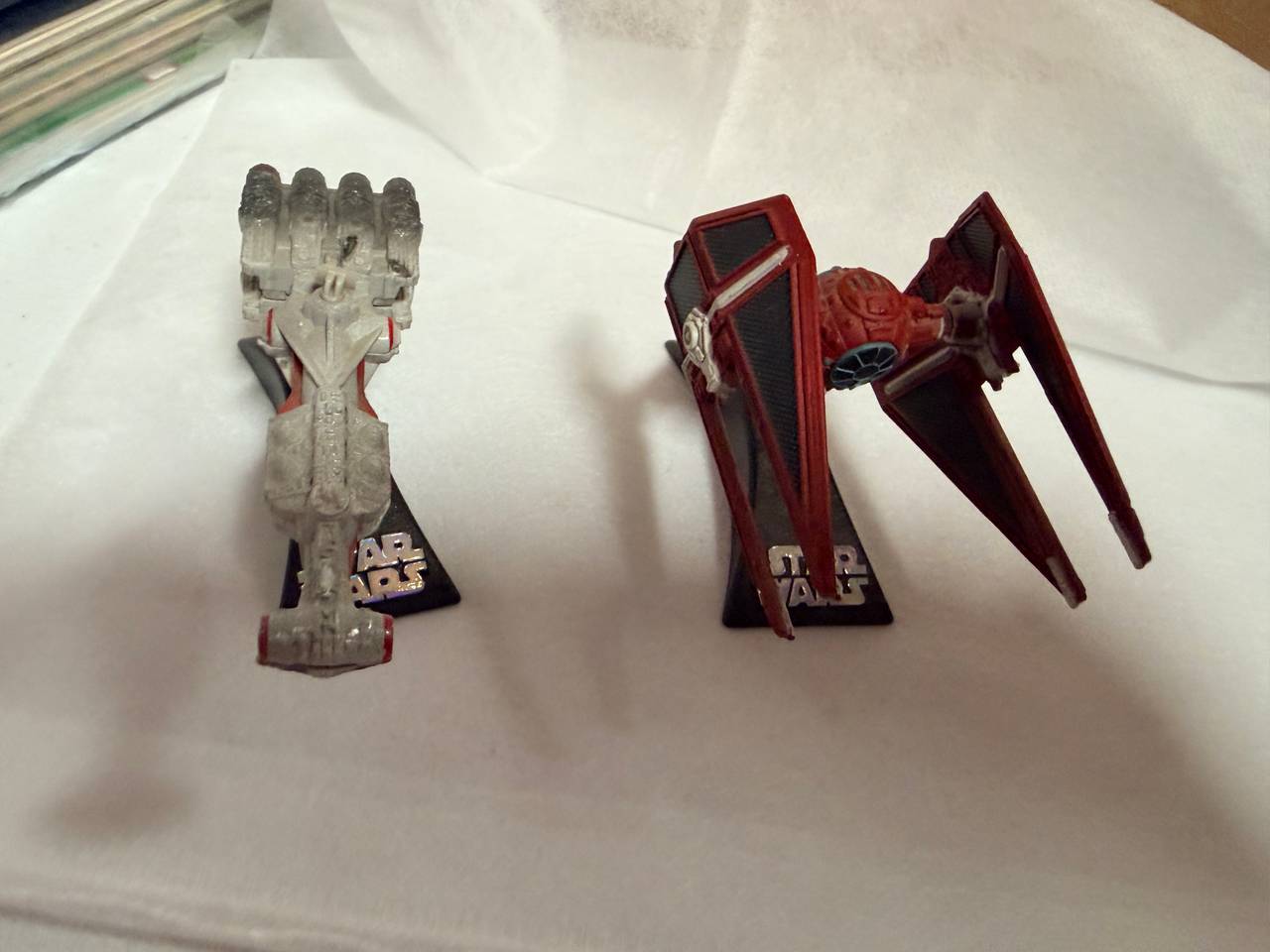 Hasbro Star Wars Titanium Series TIE Interceptor and Tantive IV