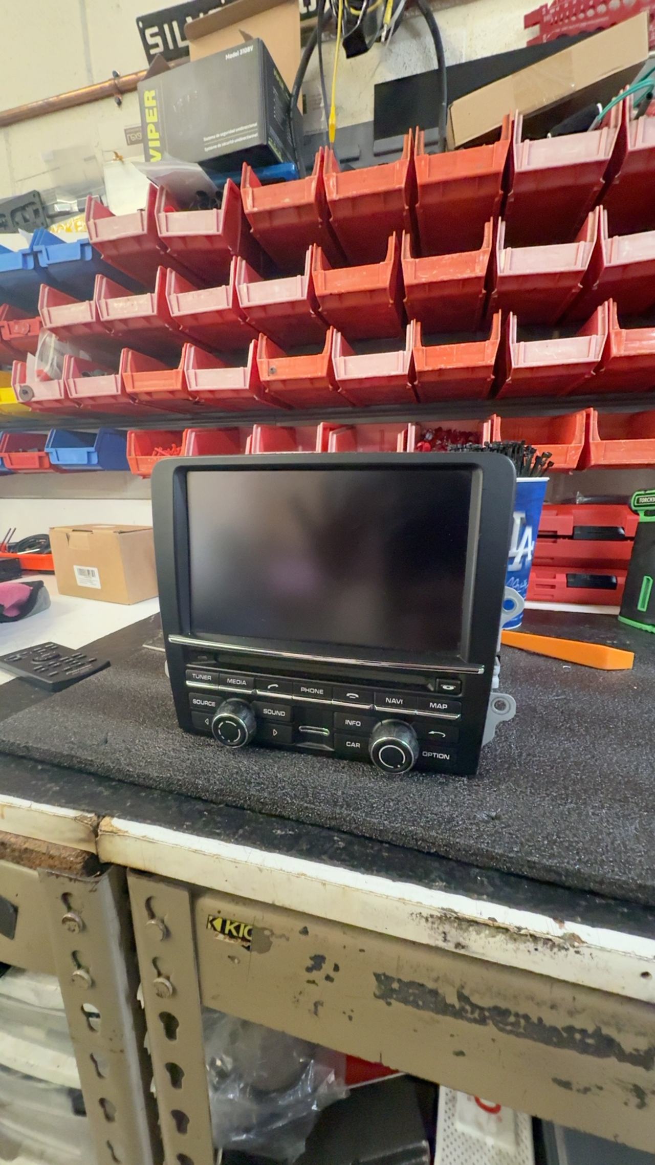 2011-2017 Porsche Cayenne Command Head Unit Radio Navigation Display PCM 3.1