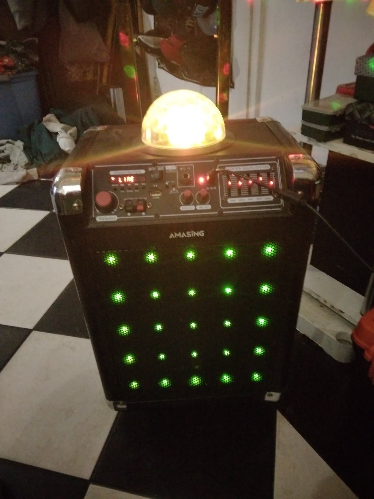 Amasing Portable Karaoke Speaker System