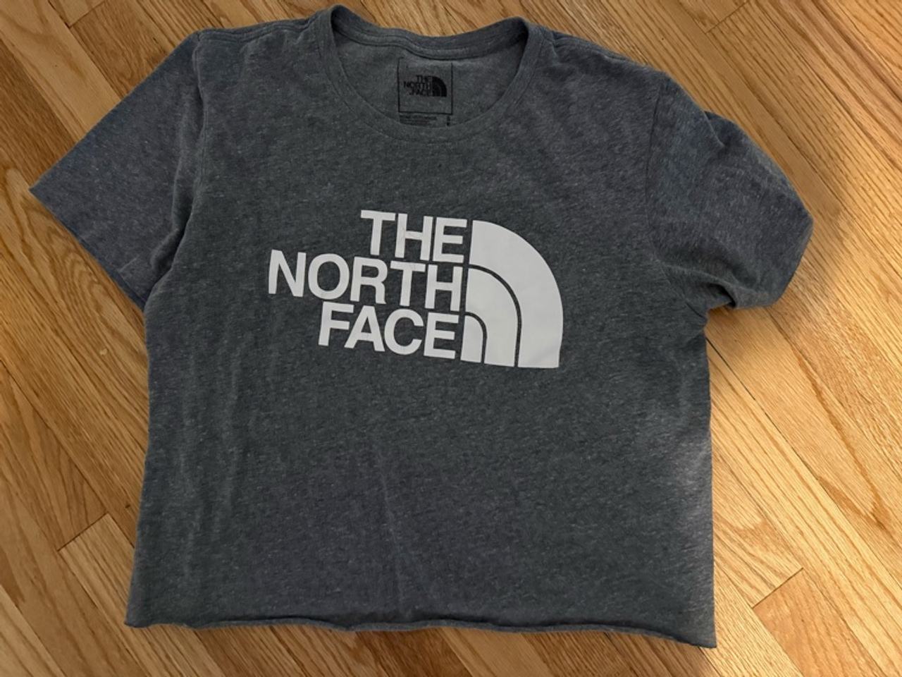 The North Face Half Dome Short Sleeve T-Shirt Grey Heather made into crop top