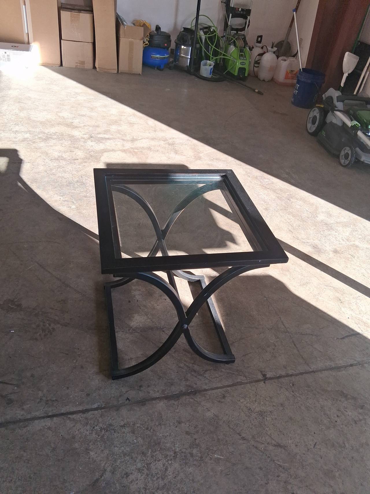 Square Glass Top Metal End Table with Curved Legs