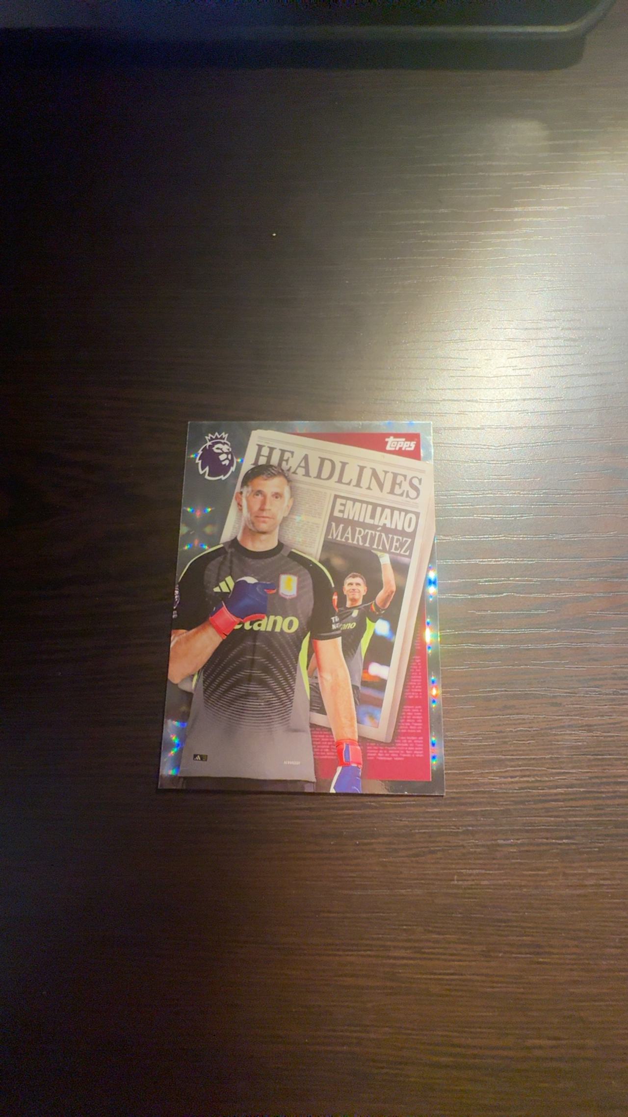 Topps Premier League 2025/2026 Emiliano Martinez Aston Villa Headlines Card