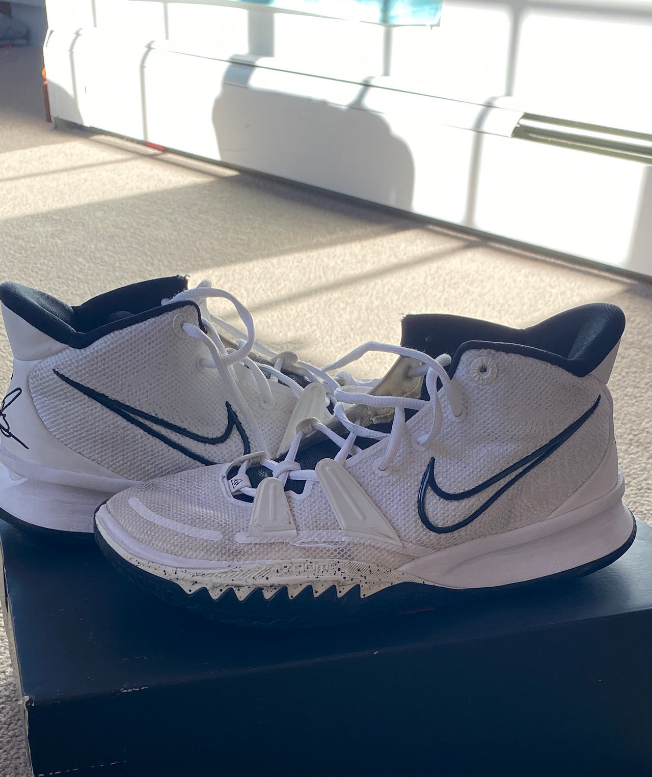 Nike Kyrie 7 White Black