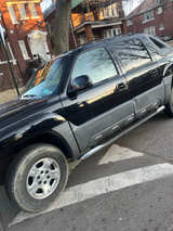 Chevrolet Avalanche 05 daily driver  - Image 1