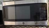 GE  Microwave Oven - Image 4