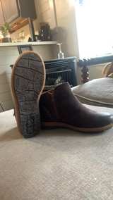 Born Women's Leather Ankle Booties - Image 2