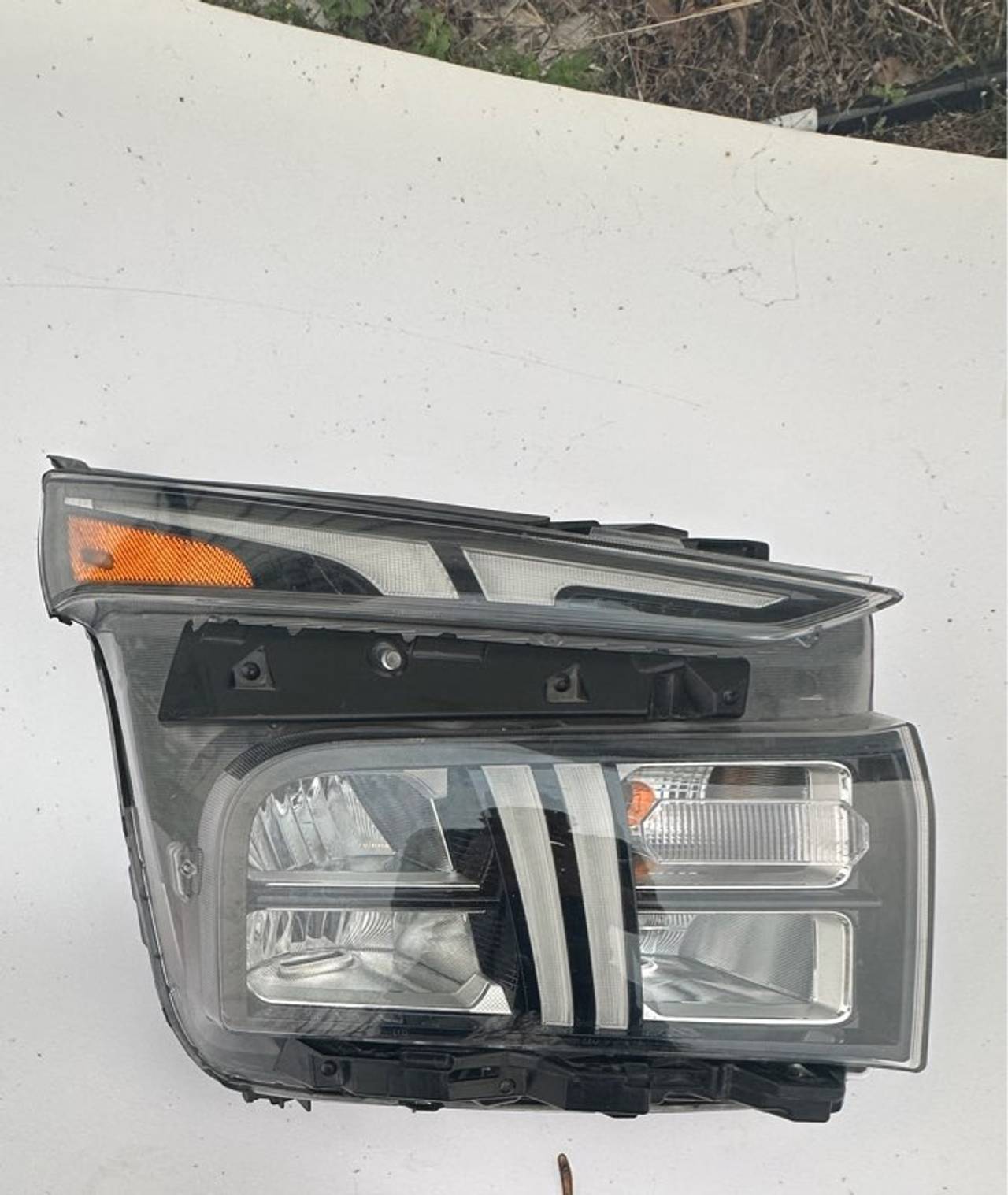 2021-2024 Hyundai Santa Fe HID Driver Side Headlight