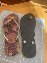 HAVAIANAS flip flops size 11 - Image 4