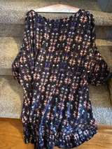 Avenue Butterfly Print V-Neck Top - Image 3