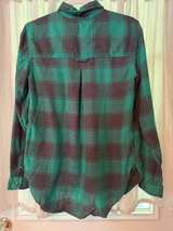 American Eagle Green and Black Plaid Flannel Shirt - Image 2