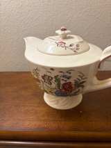 Johnson Brothers Summer Chintz Teapot - Image 3