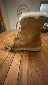 Sorel Explorer Joan Waterproof Boot. Good condition size Women’s 10- - Image 3