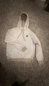 Nike Sportswear Sport Essentials+ Fleece Pullover Hoodie Limestone/Black - Image 3