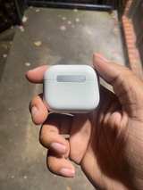 Apple AirPods (3rd generation) - Image 3