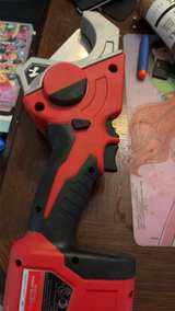 Milwaukee M12 12-Volt Lithium-Ion Cordless PVC Shear - Image 3