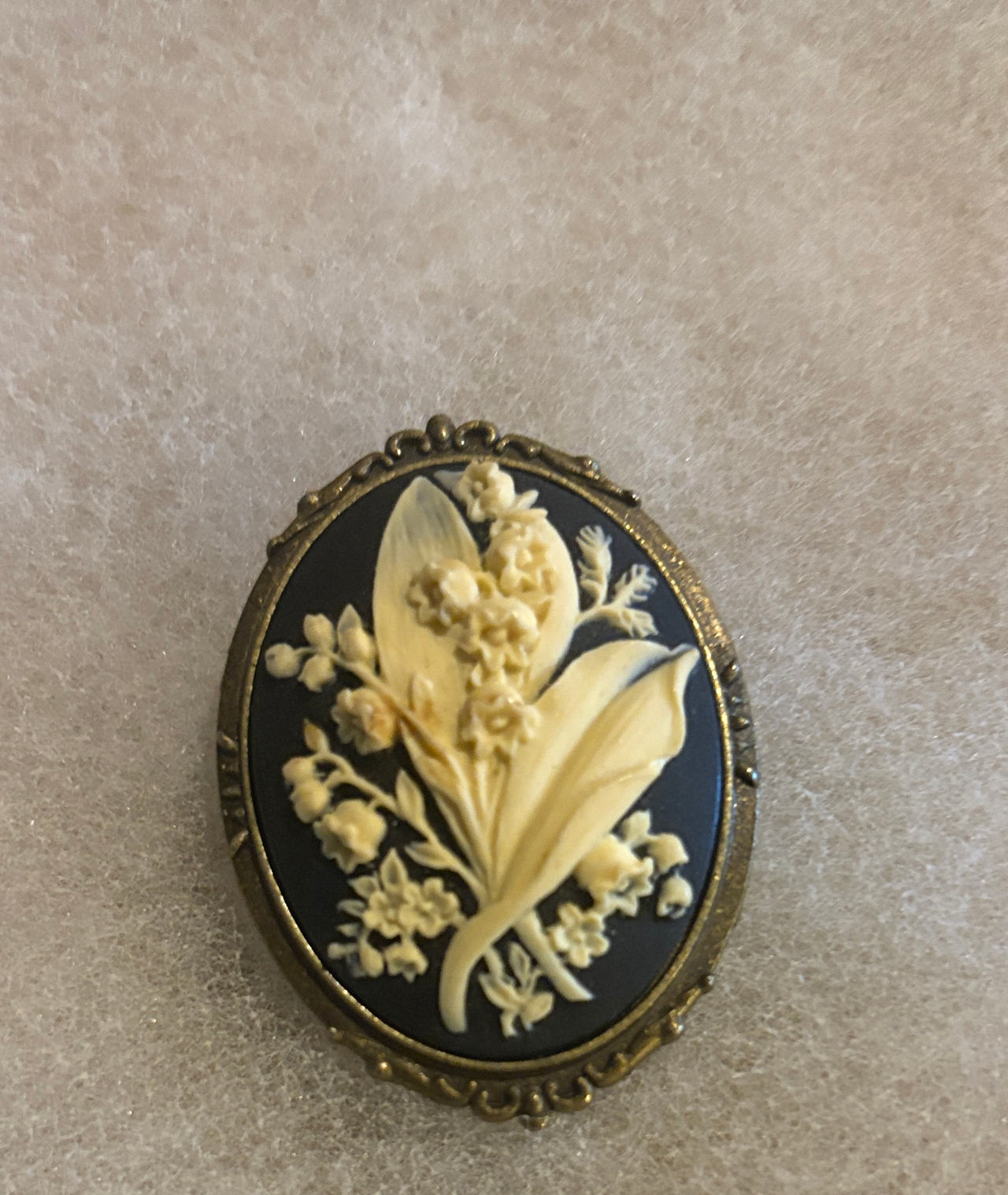 Vintage Lily of the Valley Cameo Brooch