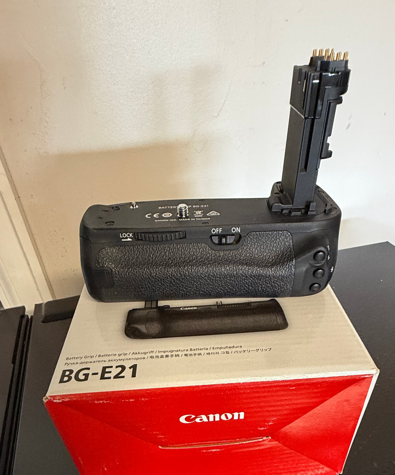 Canon BG-E21 Battery Grip for EOS 6D Mark II