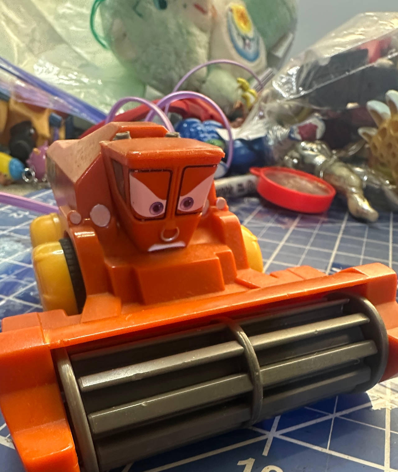 Disney Pixar Cars FRANK THE COMBINE hydro wheels pull back car Harvester.