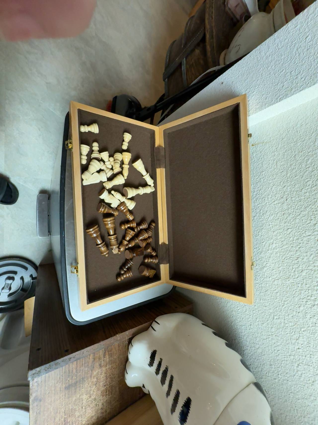 Generic Wooden Chess Set with Natural Wood Folding Board