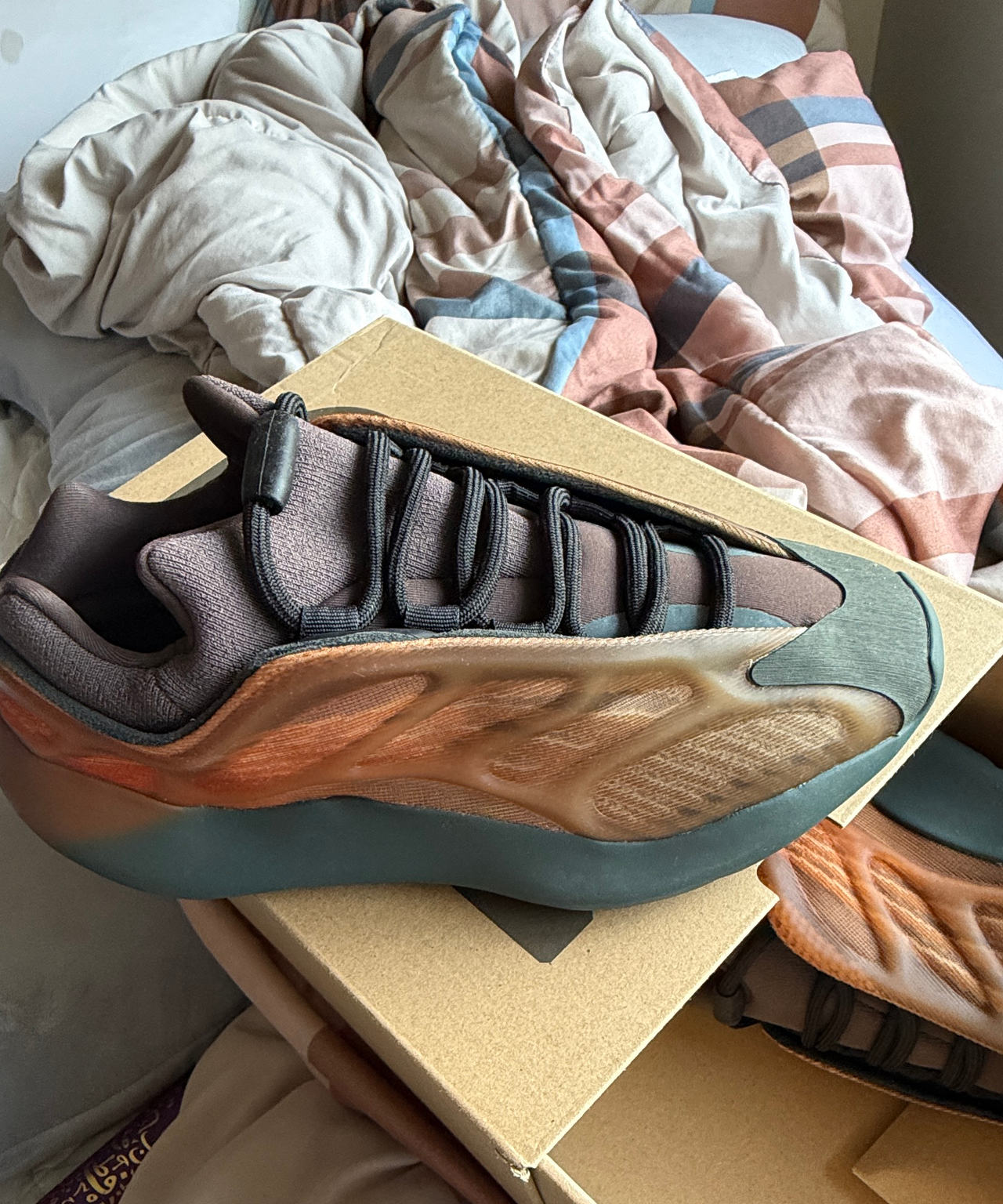 adidas Yeezy 700 V3 Copper Fade