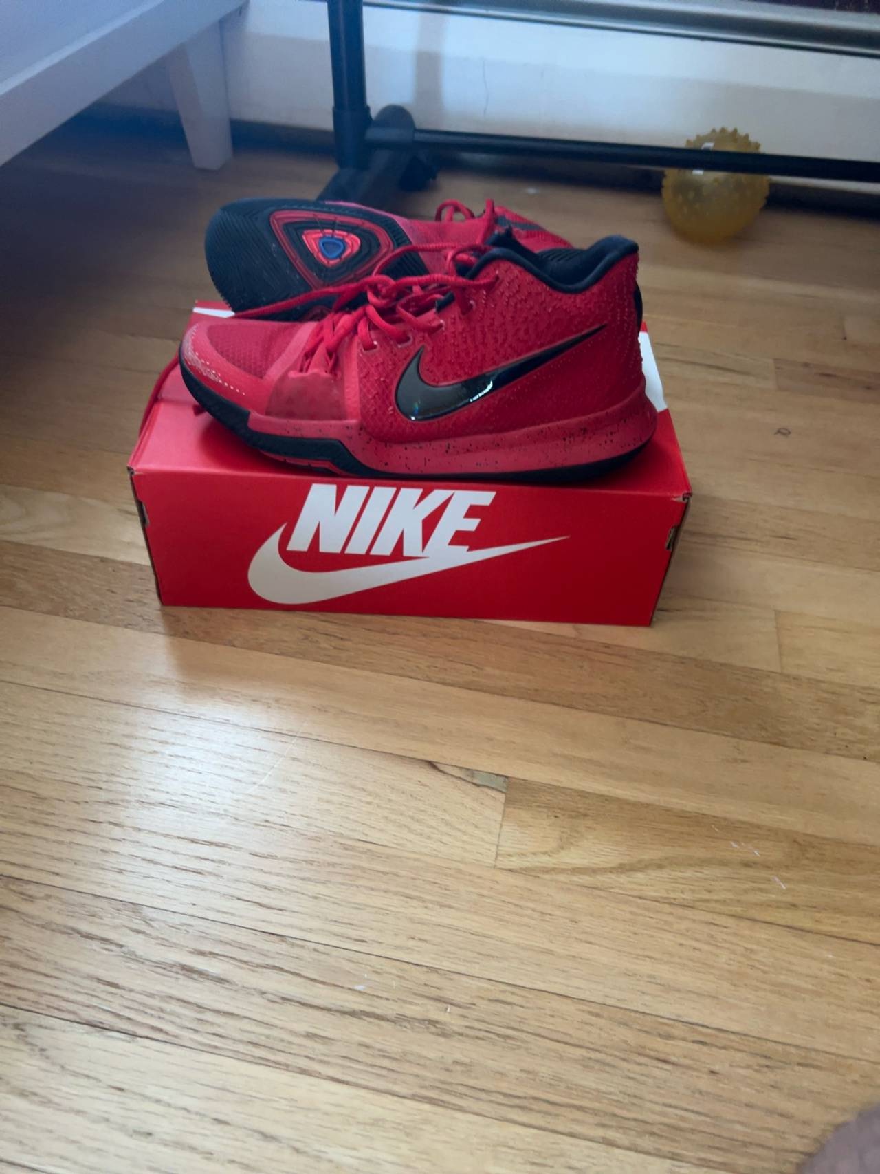 Nike Kyrie 3 Candy Apple Red