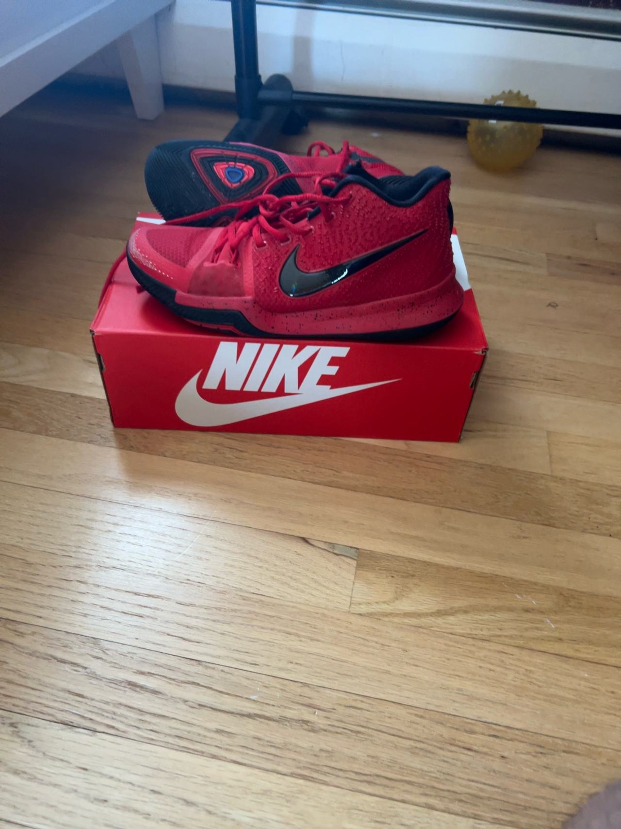 Nike Kyrie 3 Candy Apple Red